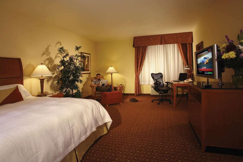 Hilton Garden Inn Las Vegas/Henderson Room photo